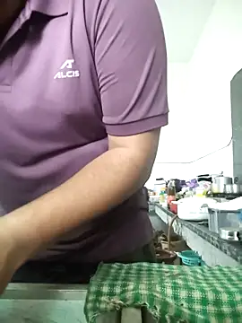 thebrownboi01 online show from March 10, 2:06 am