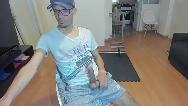 Snapshot of guachin_hunk chatting on September 20, 1:44 pm guachin hunk online show from September 20, 1:44 pm