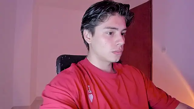 Snapshot of Giordano_Russo chatting on October 3, 9:53 pm Giordano Russo online show from October 3, 9:53 pm