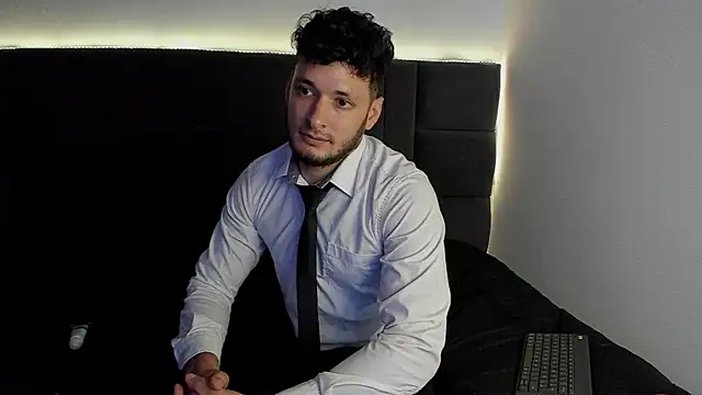Snapshot of alejandro__2 chatting on September 25, 4:06 pm alejandro 2 online show from September 25, 4:06 pm