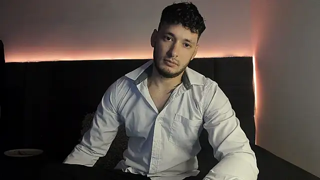 Snapshot of alejandro__2 chatting on September 16, 5:14 pm alejandro 2 online show from September 16, 5:14 pm