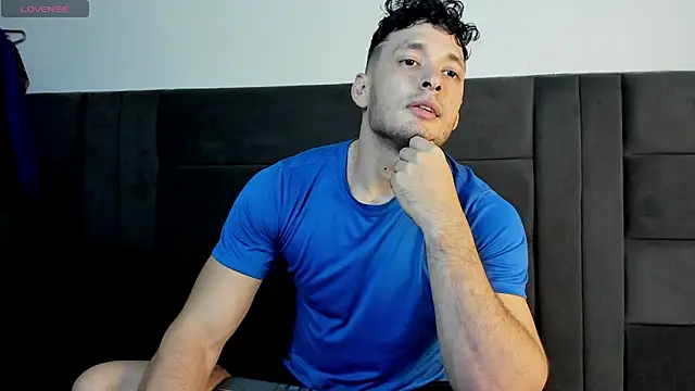 alejandro  2 online show from April 28, 2:27 am