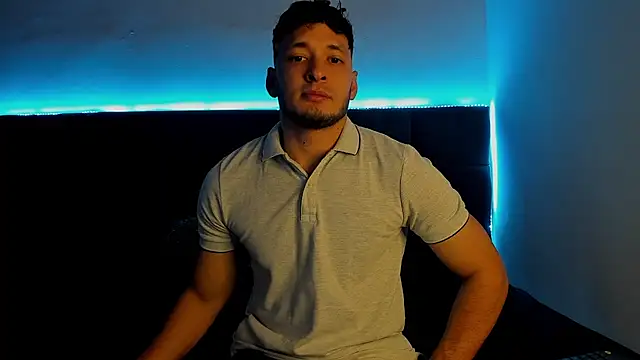 Snapshot of alejandro__2 chatting on September 12, 4:07 pm alejandro 2 online show from September 12, 4:07 pm