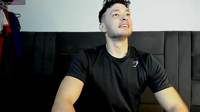 alejandro  2 online show from April 29, 2:38 am