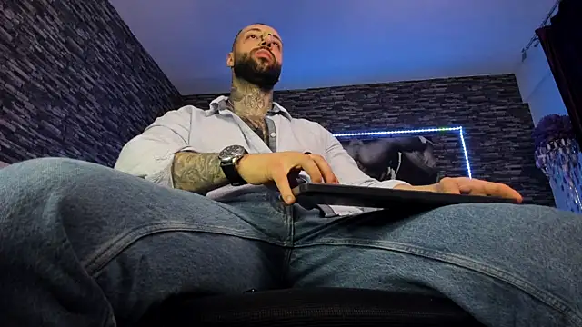 JonahHunt online show from March 1, 8:42 pm