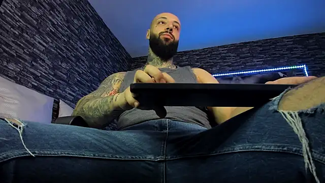 JonahHunt online show from January 17, 5:31 pm