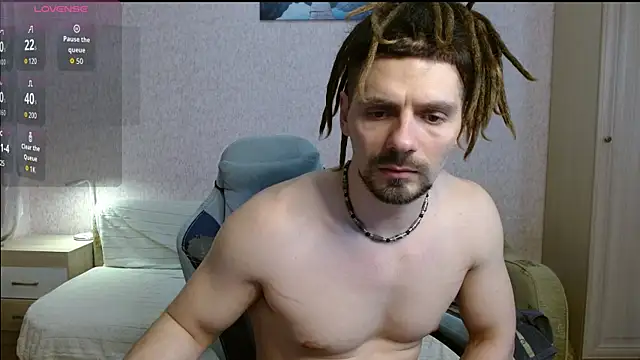 Aestheticguy101 online show from April 4, 8:17 pm