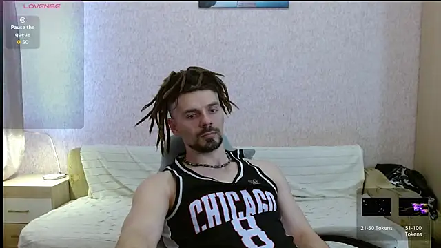 Aestheticguy101 online show from April 23, 11:59 am