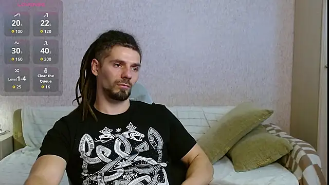 Snapshot of Aestheticguy101 chatting on October 13, 11:16 am Aestheticguy101 online show from October 13, 11:16 am