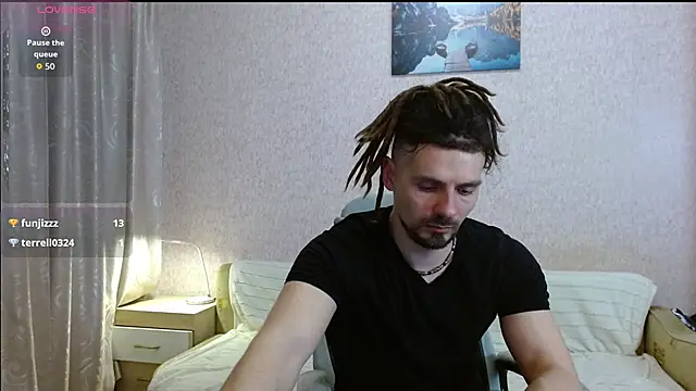 Aestheticguy101 online show from April 18, 7:07 pm