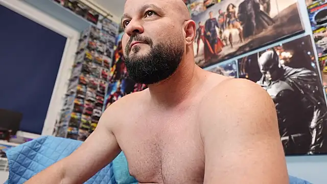 Muscle Bear online show from May 16, 1:20 pm