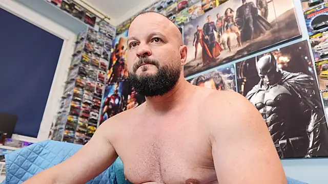 Muscle Bear online show from May 17, 2:35 pm
