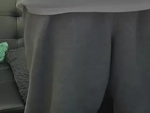 AwesomePapaya online show from November 27, 12:25 am