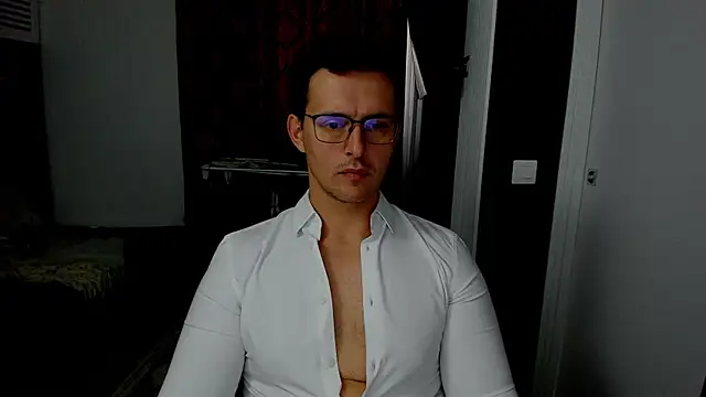 sexxymuscles4u online show from October 31, 9:23 am