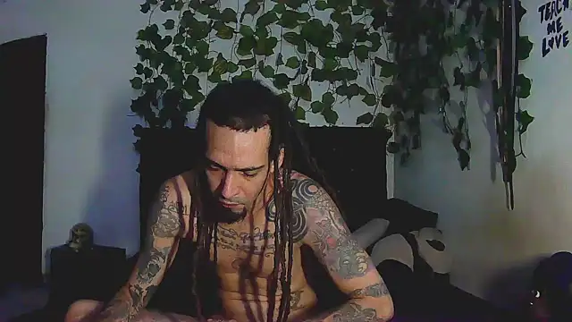 caribbeanlover1 online show from April 18, 4:41 pm