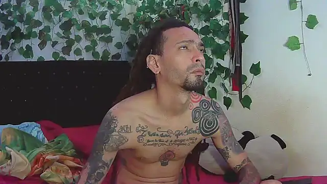 Snapshot of caribbeanlover1 chatting on January 22, 12:38 pm caribbeanlover1 online show from January 22, 12:38 pm
