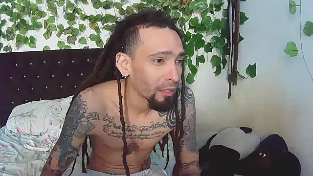 Snapshot of caribbeanlover1 chatting on March 22, 12:46 pm caribbeanlover1 online show from March 22, 12:46 pm