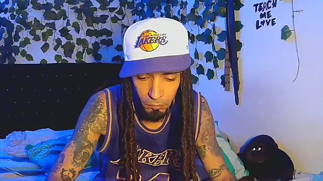 Snapshot of caribbeanlover1 chatting on October 12, 7:41 pm caribbeanlover1 online show from October 12, 7:41 pm