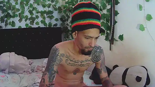 Snapshot of caribbeanlover1 chatting on March 17, 1:08 pm caribbeanlover1 online show from March 17, 1:08 pm