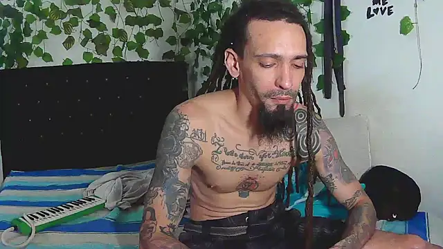 Snapshot of caribbeanlover1 chatting on October 17, 9:19 pm caribbeanlover1 online show from October 17, 9:19 pm