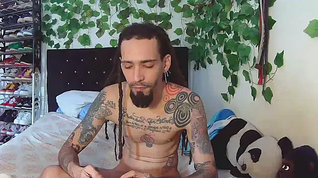 Snapshot of caribbeanlover1 chatting on December 7, 8:16 pm caribbeanlover1 online show from December 7, 8:16 pm