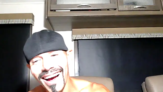 ThickD2C online show from May 10, 9:27 pm
