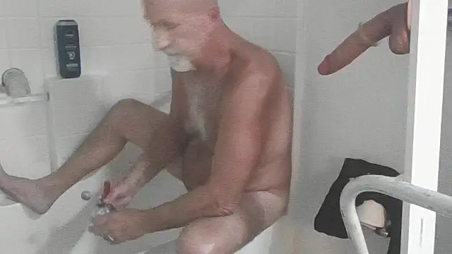 Snapshot of Yankeedave420 chatting on October 23, 6:00 pm Yankeedave420 online show from October 23, 6:00 pm