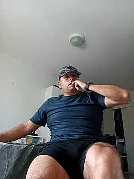 chicoguapo8 online show from April 26, 7:21 pm