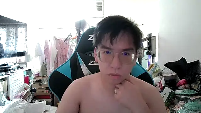 charlie xdd online show from April 25, 7:00 am