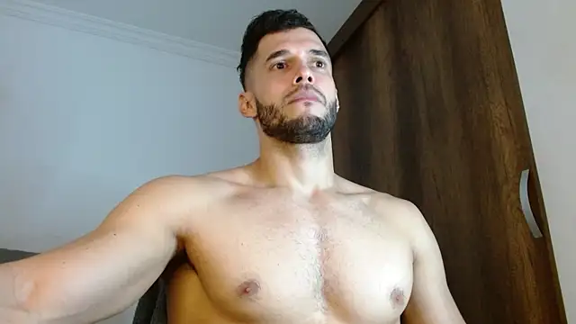 Noah jhonsonn online show from April 18, 3:57 pm