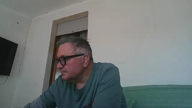 YOU6me online show from May 1, 9:12 am