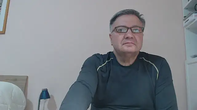 Snapshot of YOU6me chatting on March 2, 5:31 pm YOU6me online show from March 2, 5:31 pm