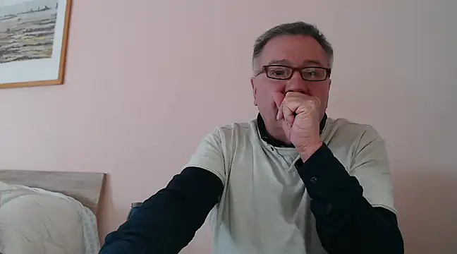 Snapshot of YOU6me chatting on January 30, 10:19 am YOU6me online show from January 30, 10:19 am
