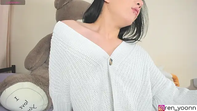 Ren yoon online show from October 26, 7:10 am