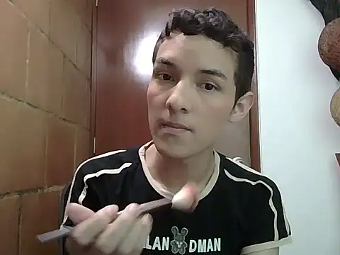 andys 26 online show from April 15, 7:58 pm