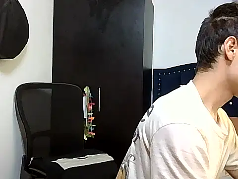 andys 26 online show from April 17, 8:00 pm