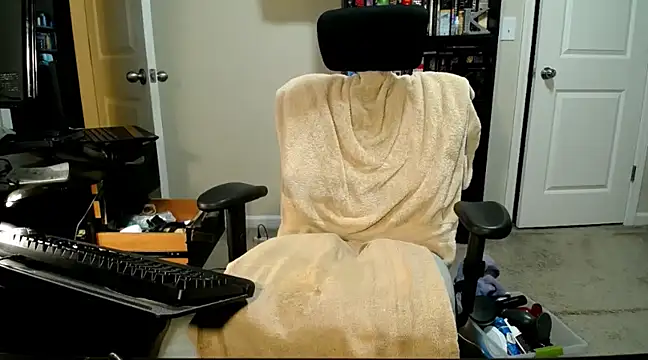 Snapshot of matt_sub_gay_bottom chatting on December 17, 7:15 pm matt sub gay bottom online show from December 17, 7:15 pm