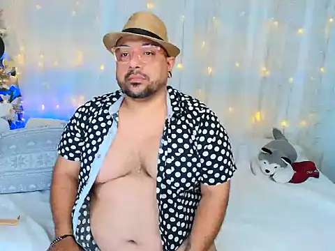 Snapshot of jacoob_woods chatting on December 10, 3:22 pm jacoob woods online show from December 10, 3:22 pm