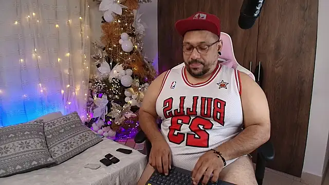 Snapshot of jacoob_woods chatting on December 2, 2:50 pm jacoob woods online show from December 2, 2:50 pm