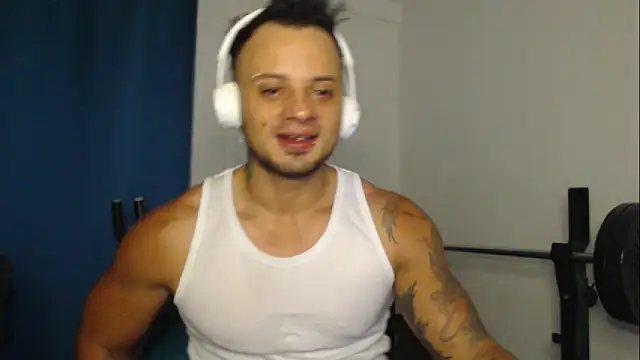 Snapshot of JacobJamess chatting on September 28, 10:52 pm JacobJamess online show from September 28, 10:52 pm