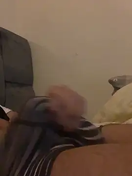 reyadXxxx online show from April 7, 1:27 am