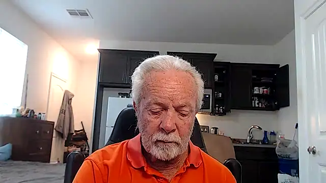 Snapshot of rockpoint69 chatting on October 13, 7:20 pm rockpoint69 online show from October 13, 7:20 pm