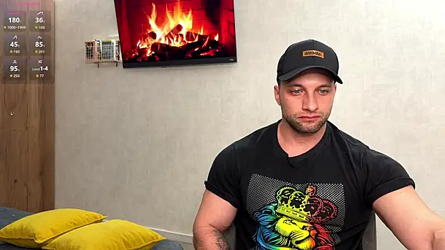 michaelbradleu online show from April 25, 8:28 pm