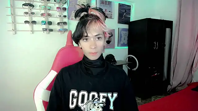 Snapshot of Sweet_Jack1 chatting on December 5, 12:33 pm Sweet Jack1 online show from December 5, 12:33 pm