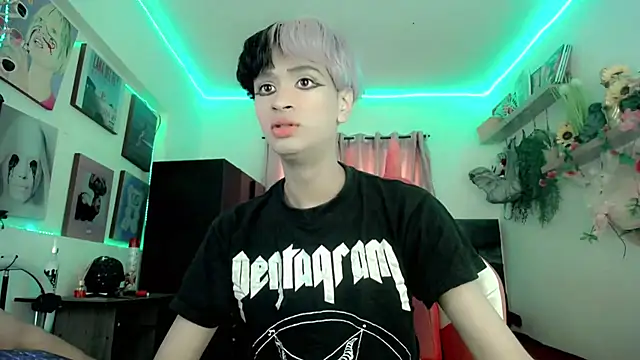Snapshot of Sweet_Jack1 chatting on February 4, 3:26 pm Sweet Jack1 online show from February 4, 3:26 pm