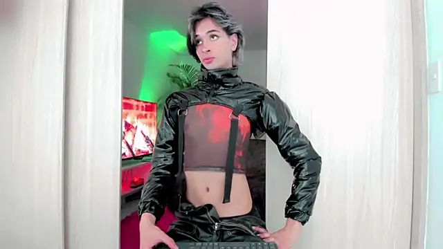 Snapshot of Sweet_Jack1 chatting on September 12, 4:07 pm Sweet Jack1 online show from September 12, 4:07 pm