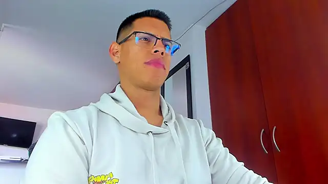  John Boy  online show from March 4, 7:32 pm