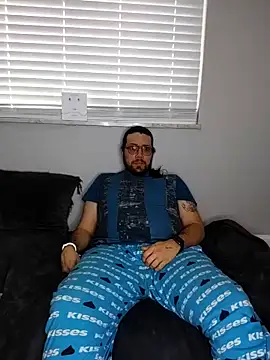 Snapshot of lucasgalacticman chatting on February 24, 1:10 pm lucasgalacticman online show from February 24, 1:10 pm