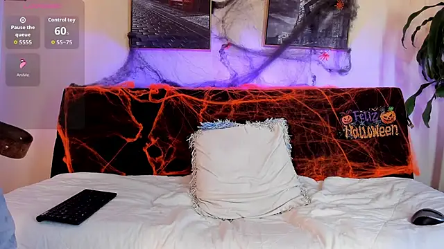 Snapshot of Sweet_Alessandre chatting on November 1, 7:40 pm Sweet Alessandre online show from November 1, 7:40 pm