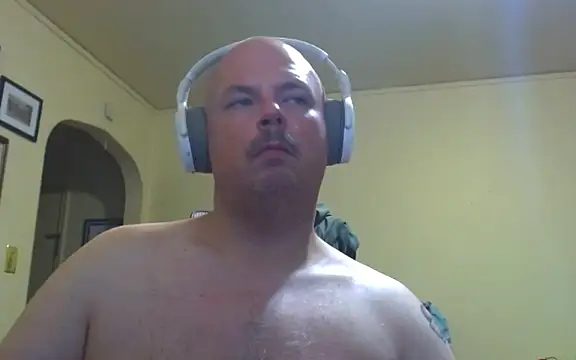 Snapshot of fuckmechuck chatting on September 13, 5:52 am fuckmechuck online show from September 13, 5:52 am